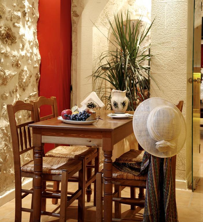 Leo Hotel ريثيمنو المظهر الخارجي الصورة