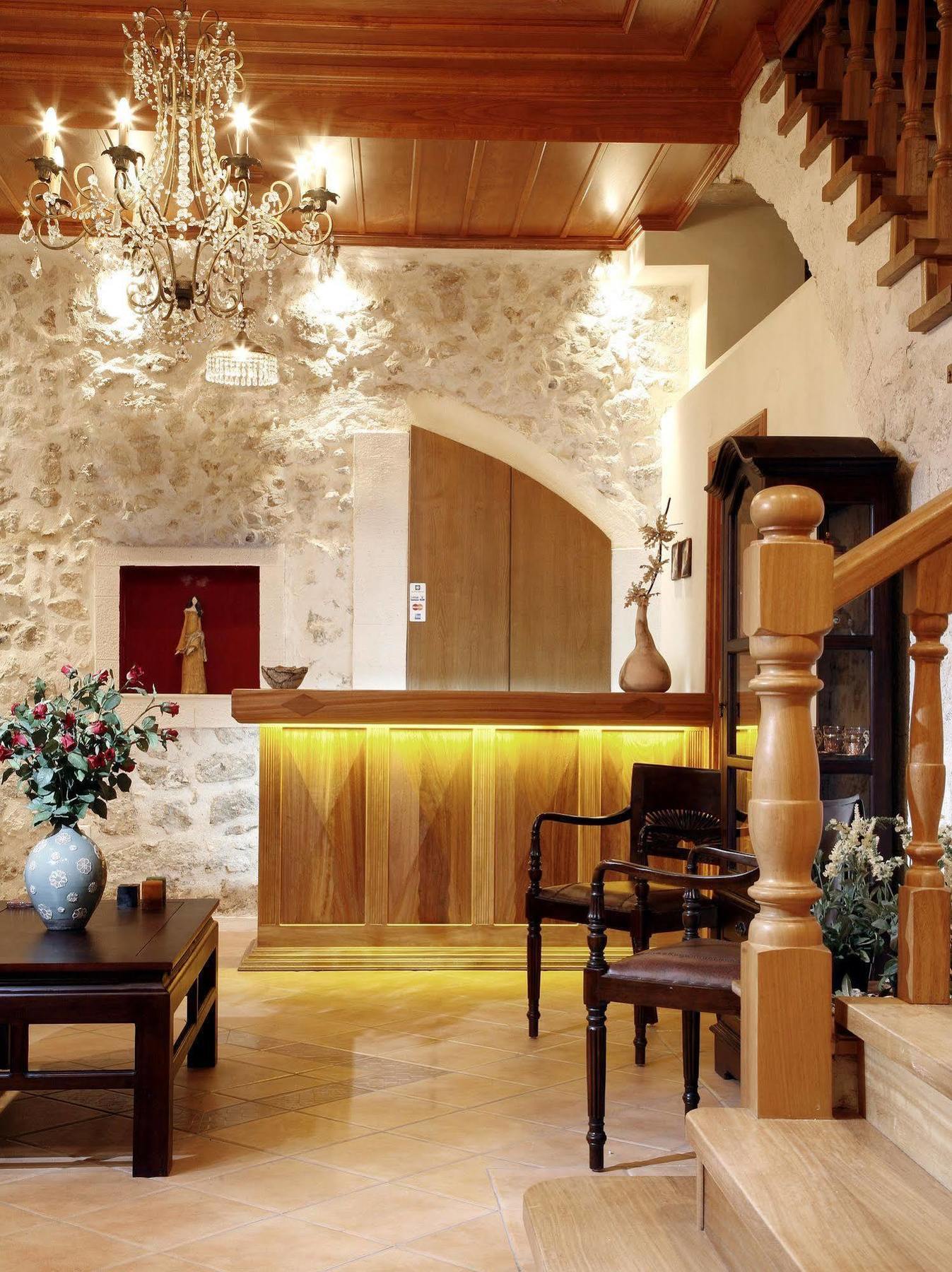 Leo Hotel ريثيمنو المظهر الخارجي الصورة