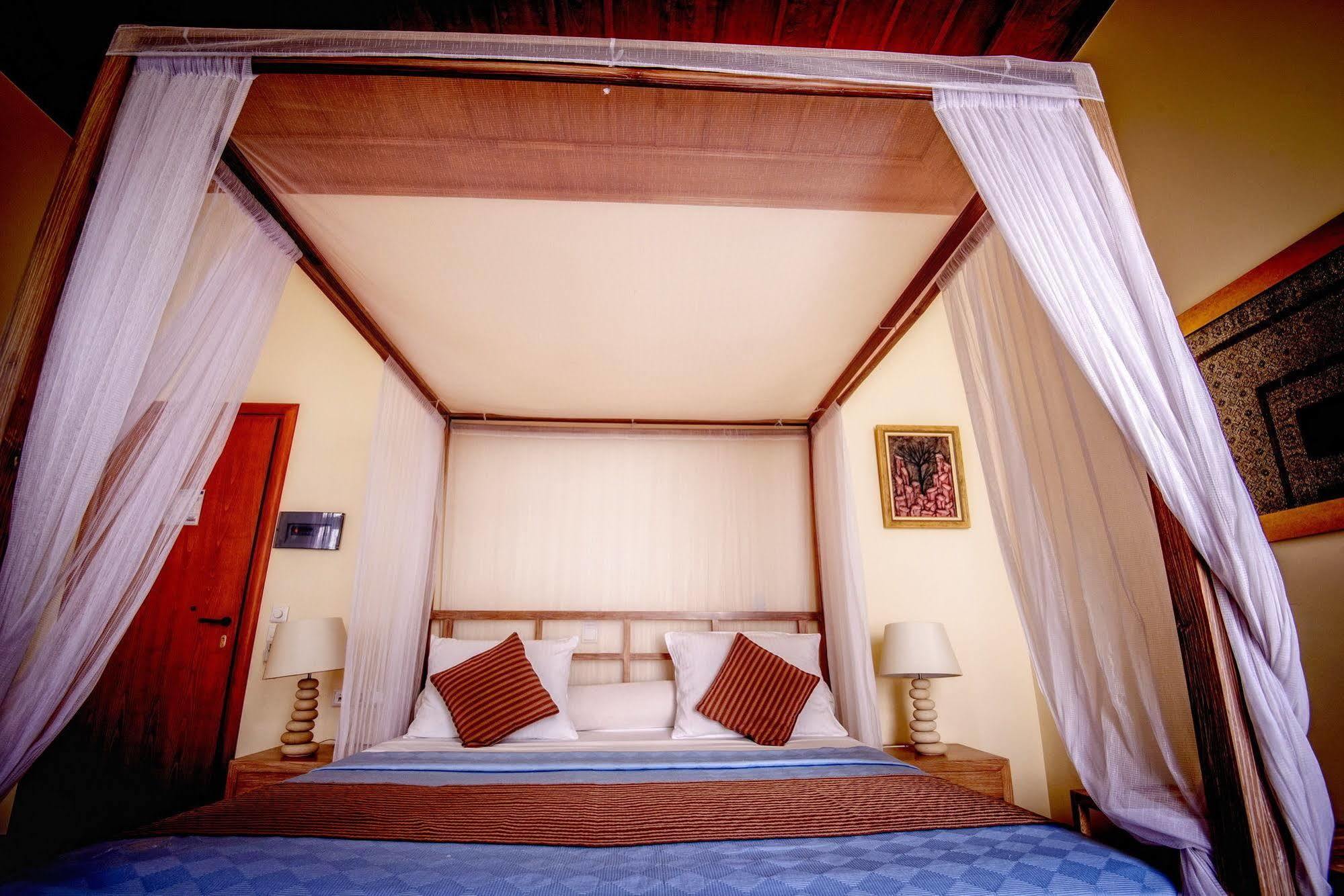 Leo Hotel ريثيمنو المظهر الخارجي الصورة