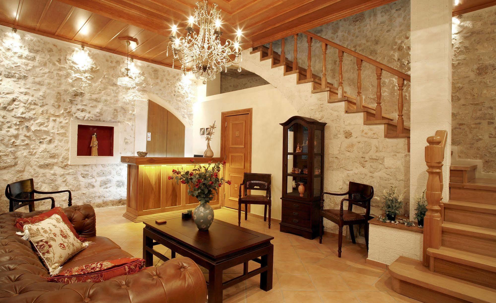 Leo Hotel ريثيمنو المظهر الخارجي الصورة